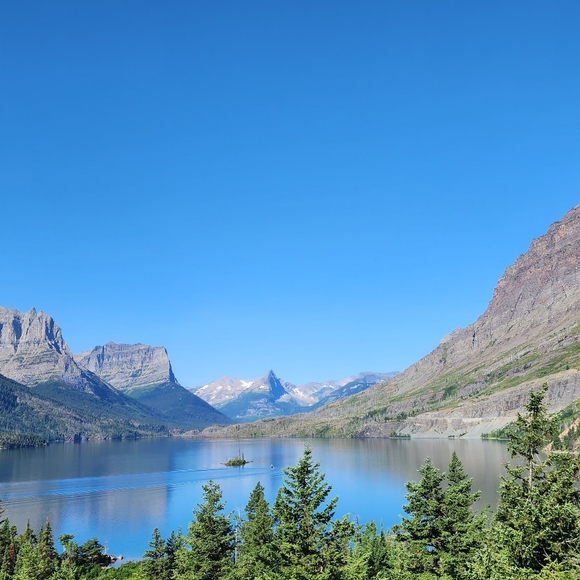 Meet your Posher, Ashley - Picture 1 of 1